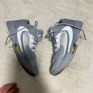 Giannis basketball shoes